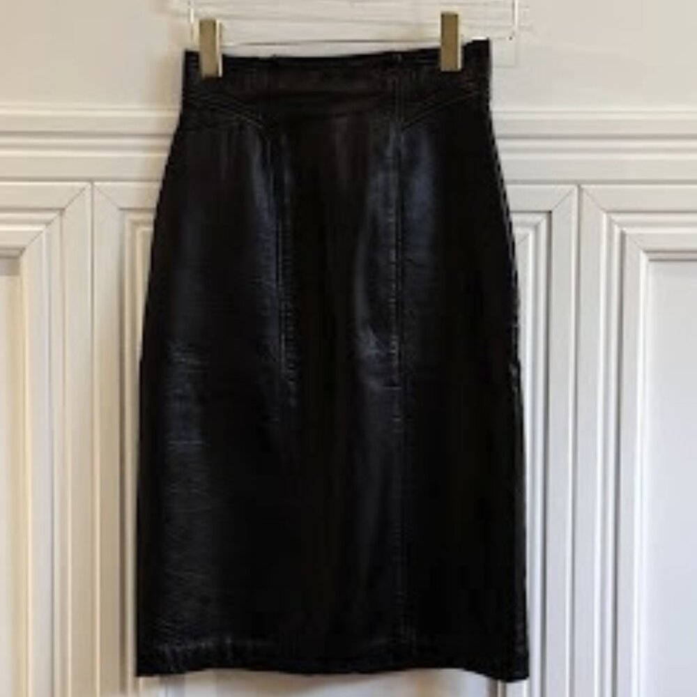 Danier Black Leather Skirt - Size 8